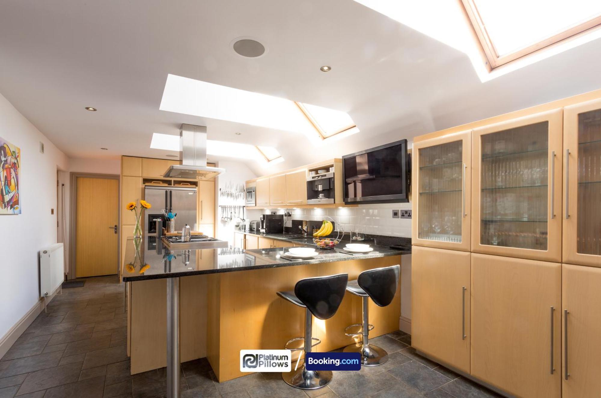 Modern Oxford 4 Bedroom Apartment, Contractor Accommodation, Walkable Into City Centre, Weekly & Monthly Deals Exteriér fotografie